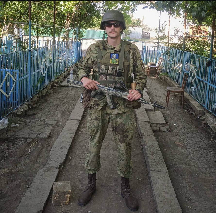 Не переставив машину - у Запоріжжі чоловік жорстоко побив волонтера та ексвійськового (фото)