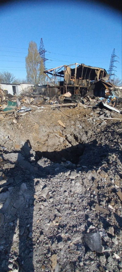 Наслідки ранкового обстрілу Запоріжжя: пошкодження, пожежі та розповіді очевидців (фото)