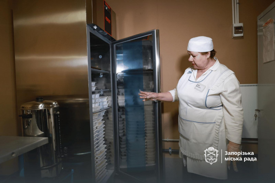 "Діти люблять вермішель і картопляне пюре": як у Запоріжжі та області годують школярів