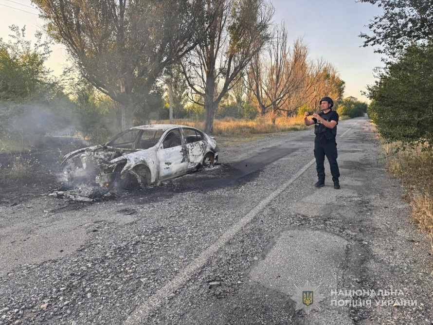 Вдарили по будинках з артилерії - у Запорізькій області під час ворожого обстрілу поранення отримала літня жінка (фото)