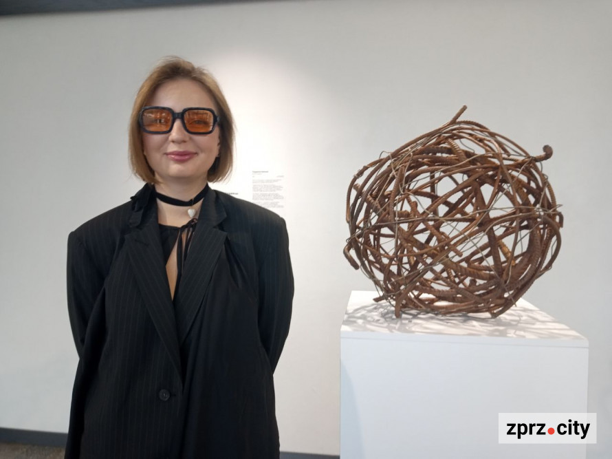 Кривий Ріг без шаблонів: у Запоріжжі презентували виставку сучасного мистецтва (фото)