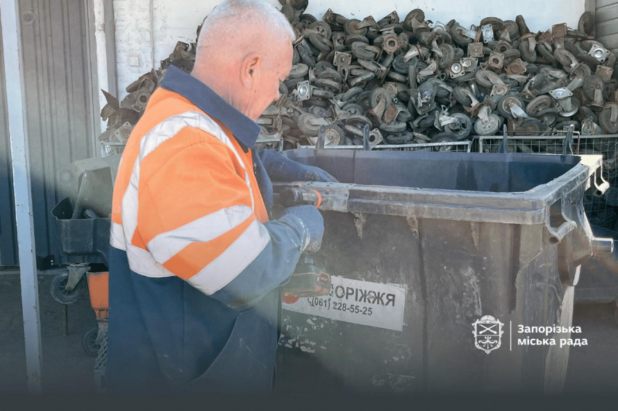 Вандали палять сміттєві баки: в яких районах Запоріжжя найчастіше нищать контейнери (фото)