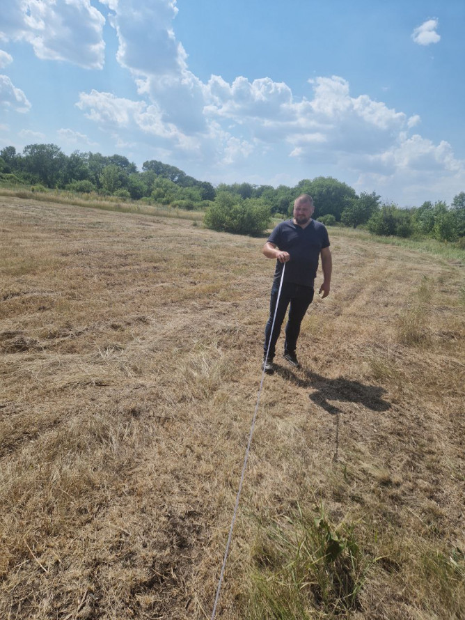 Луки під загрозою - в заповідній зоні під Запоріжжям влаштували незаконну заготівлю сіна (фото)