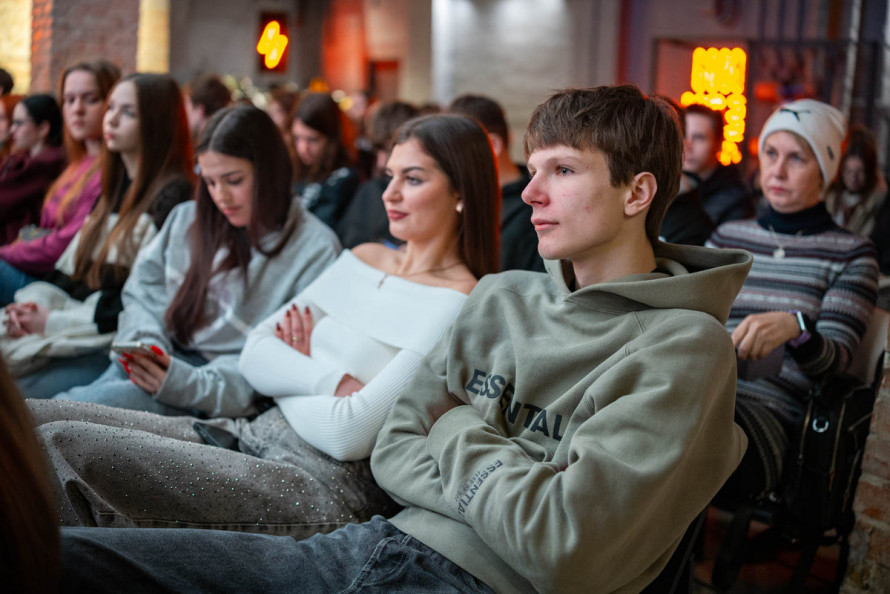 Діалог із молоддю про професії, що формують майбутнє України: Метінвест Політехніка провела ROAD SHOW в Запоріжжі