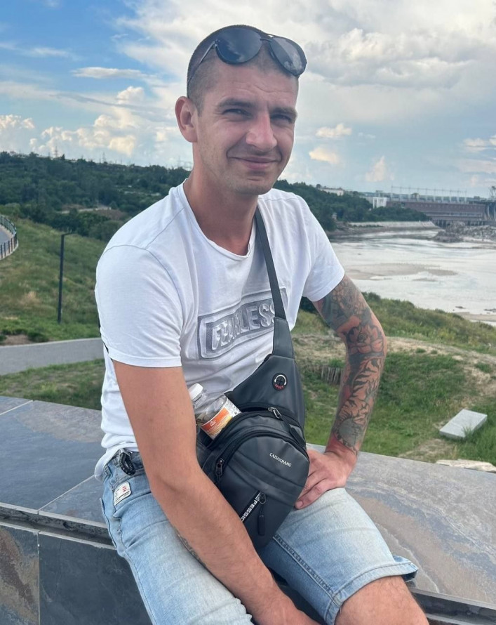 "Родина була для нього на першому місці": пам'яті Ігоря Боцманова, який загинув під час атаки на Запоріжсталь (фото)