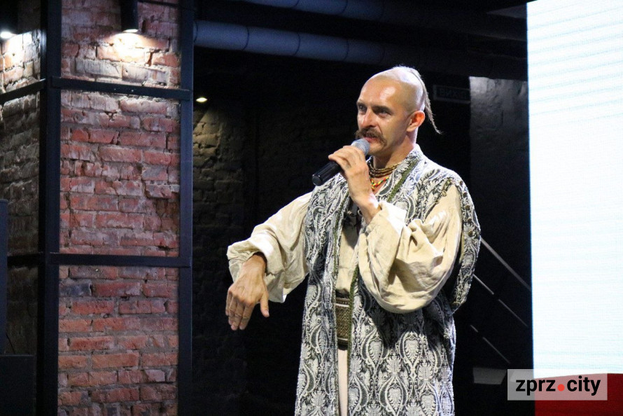 Шабля, Сіромаха і вогняний козак: як завершився етносимпозіум "Витоки" у Запоріжжі (фото)