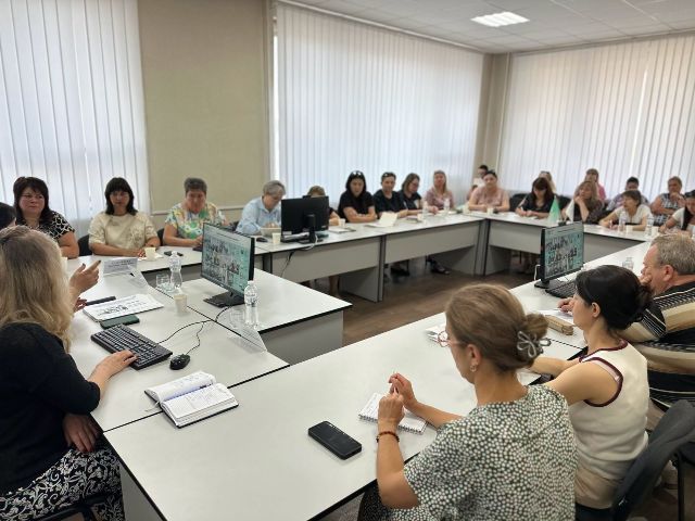 "Гарячу" лінію ПФУ у Запорізькій області закривають: як отримати консультацію