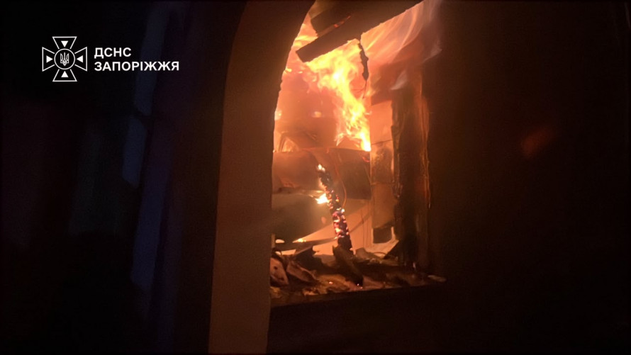 Атака на маршрутку та ранковий удар БпЛА: на Запоріжжі внаслідок обстрілів є загибла та поранені (фото, відео)