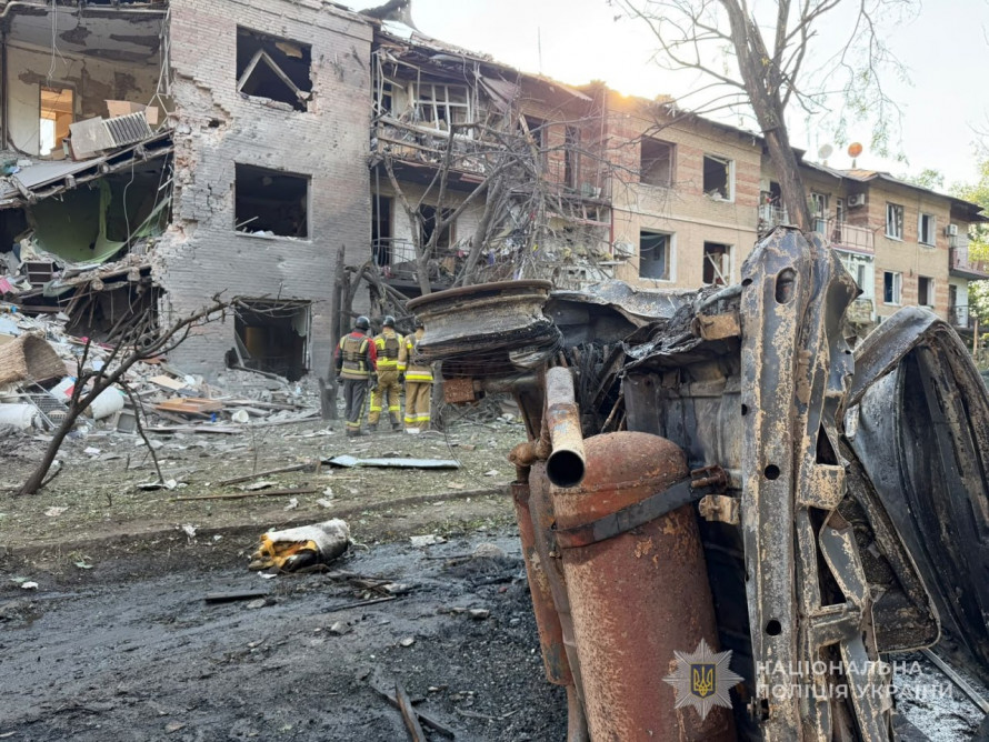 Семеро людей загинули, ще 20 - поранені: наслідки ворожих атак по Запоріжжю і області за добу