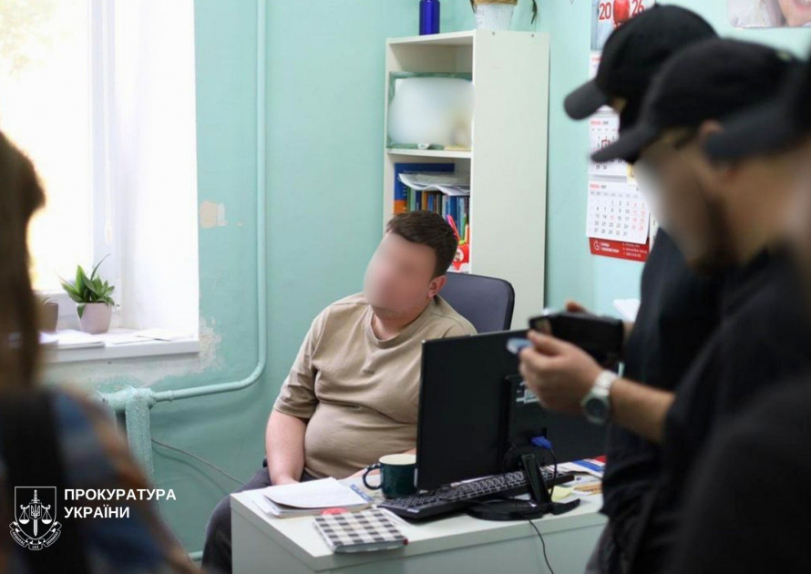 Оформляв фейкову інвалідність: у Запоріжжі лікар торгував відстрочками від мобілізації (фото)
