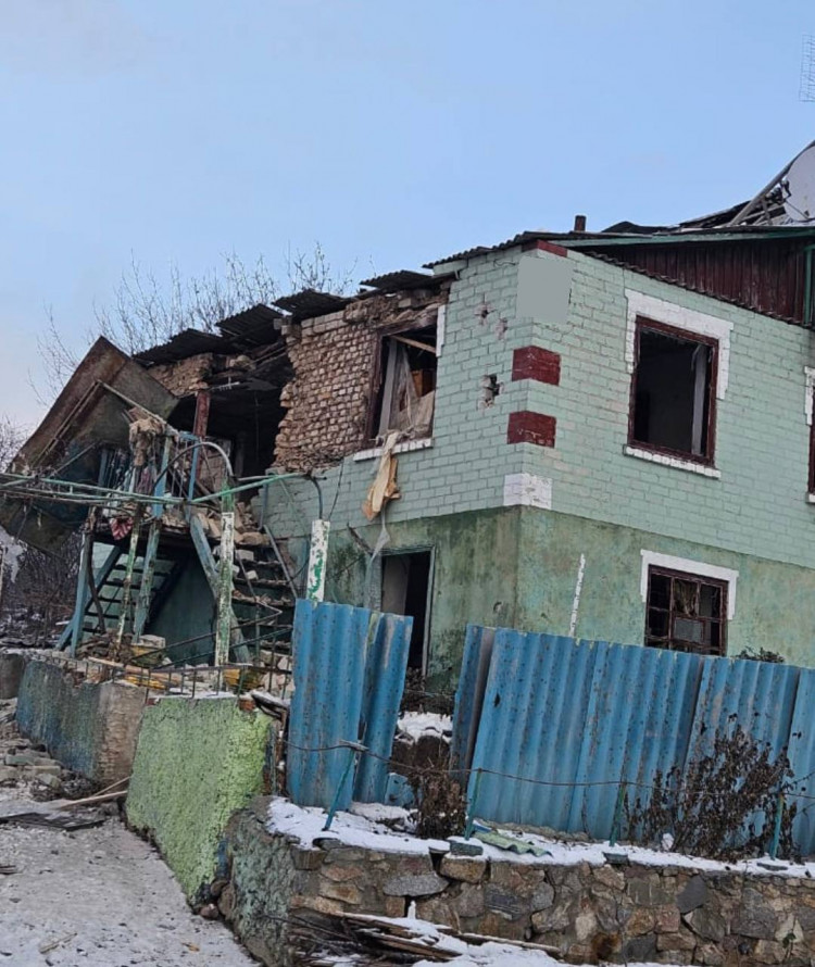 Атака на Запорізький район: росіяни поранили людину та пошкодили будинки КАБами (фото)