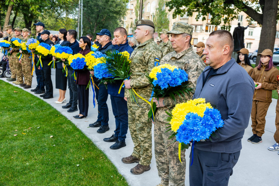 Від кранів Запоріжсталі — на захист України: історія полеглого воїна Олександра Маханька (фото)