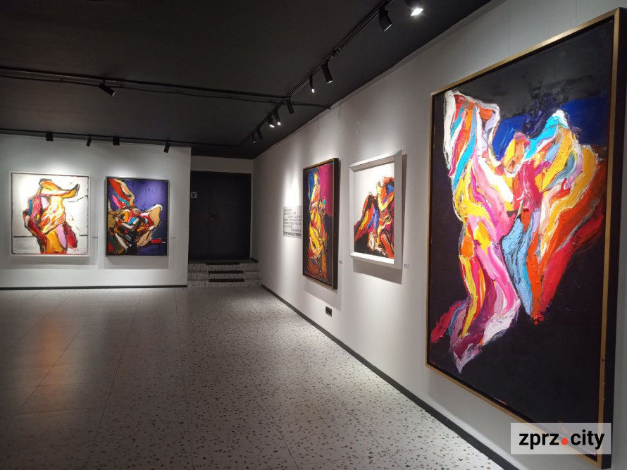 Київська художниця занурила запоріжців у магію кольору - фото