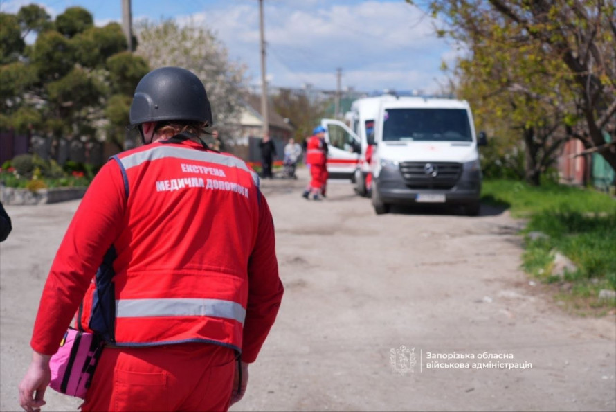 Ворог ударив по Запоріжжю: вбита людина, поранена дитина - які ще наслідки (фото, відео)