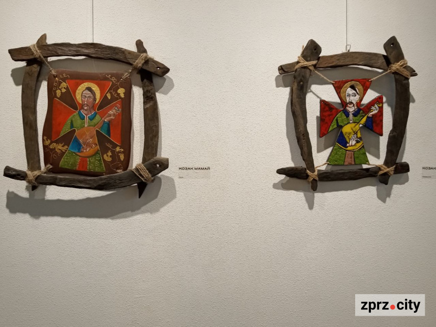 "Мені подобається цей образ загадковістю і містицизмом": у Запоріжжі відкрили сучасну виставку Мамаїв - фото