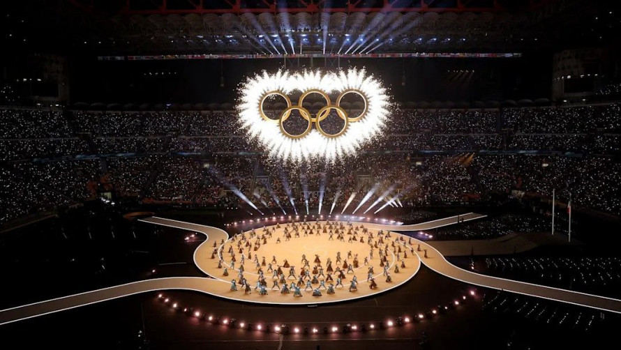 Леді та джентльмени на ковзанах – як змінилася Зимова Олімпіада за сто років (фото)