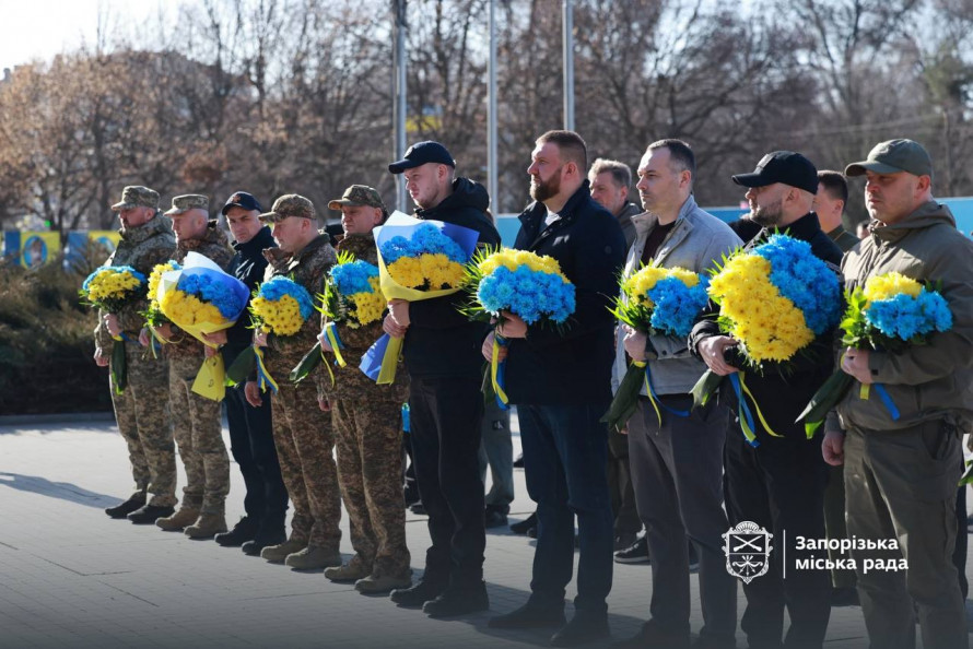 Шана загиблим героям - у Запоріжжі вшанували пам'ять полеглих добровольців (фото, відео)