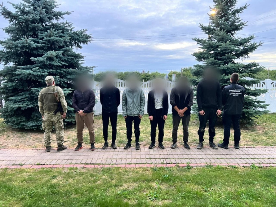Кілька сотень метрів не вистачило - мешканці Запорізької області заплатили 120 тисяч за спробу втечі за кордон (фото)