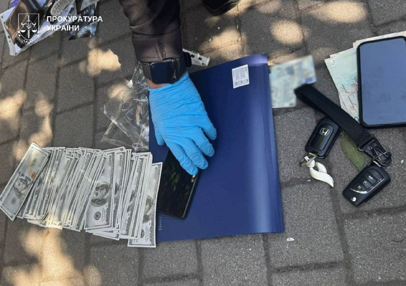 Агент ухилянтів - мешканець Запоріжжя наживався на "білих квитках"