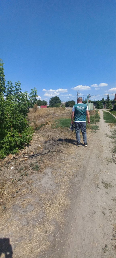 Стихійні смітники і випалена трава - у Запоріжжі перевірили скаргу на забруднене повітря