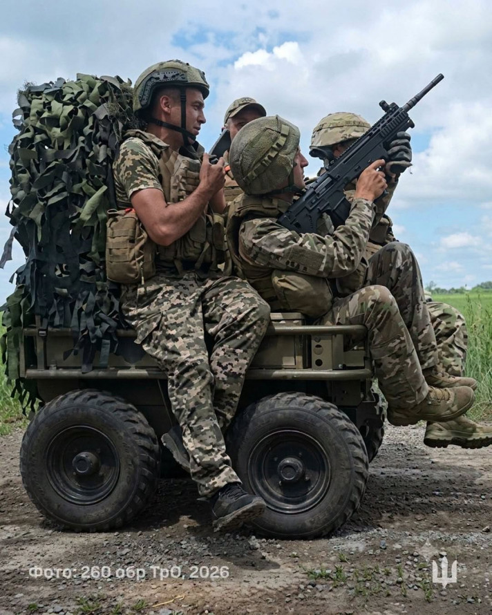 "Спочатку контракт підписав син, а потім я": історія військового запорізької бригади "Хортиця"