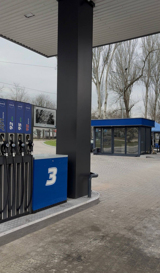 Вже працює: АЗС у Запоріжжі відновила роботу менш ніж за 14 годин після ворожого удару