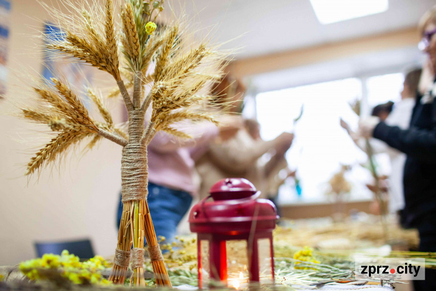 Різдвяна магія - у запорізькому ком’юніті-центрі «Опліч Хаб» відбувся майстер-клас з етнотерапії