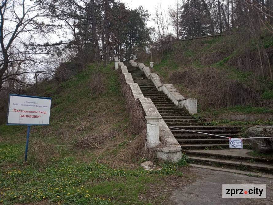 Води стало більше: як виглядає узбережжя Хортиці на початку квітня