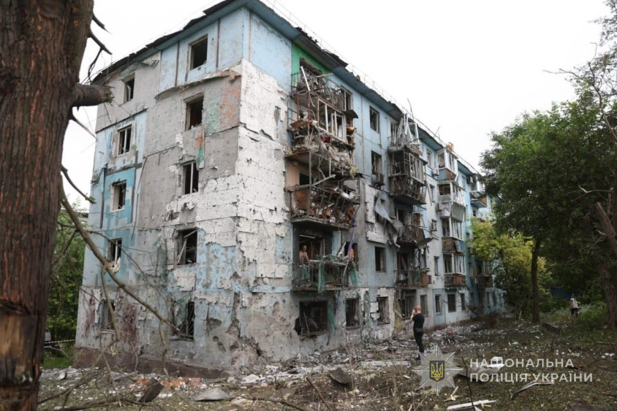 Ворог вдарив по автівці у селищі Запорізького району - загинула жінка