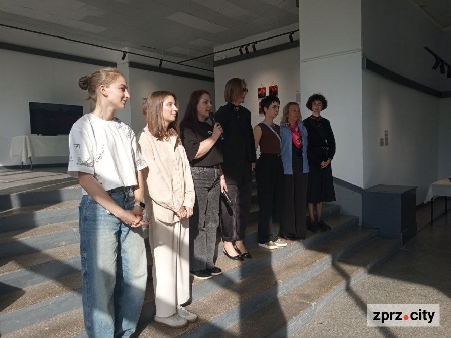 Кривий Ріг без шаблонів: у Запоріжжі презентували виставку сучасного мистецтва (фото)