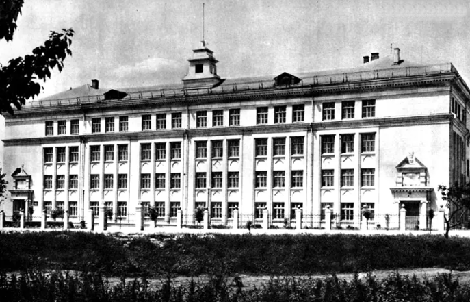 Архітектура, що лікувала рани - як у Запоріжжі з'явилася одна з найкрасивіших шкіл міста (фото)