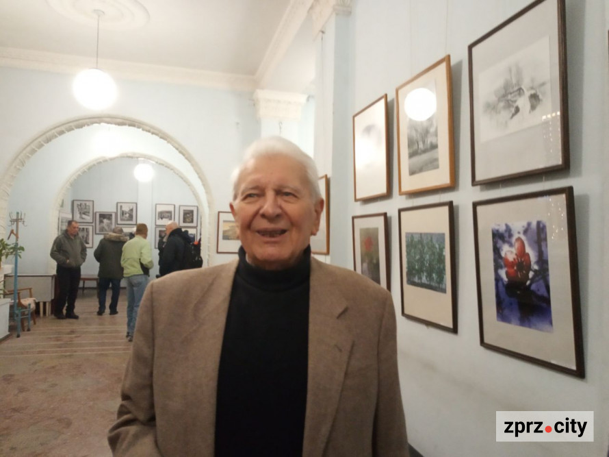Запорізькі фотохудожники завершують рік великою виставкою - показали багато еротики