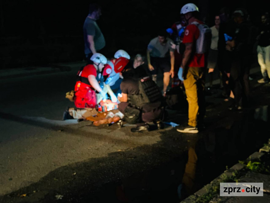 Жертви нічного ворожого удару 12 липня: під завалами будинку у Запоріжжі знайшли тіла жінок