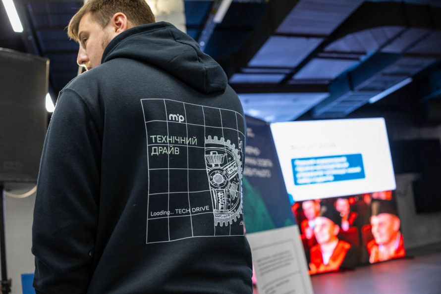 Інженерія у ТОП-виборі молоді: Метінвест Політехніка зустрілася із старшокласниками у Запоріжжі