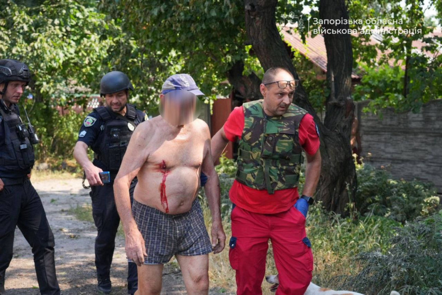 Дронами та КАБами по цивільних: на Запоріжжі є загиблі та поранені (фото, відео)
