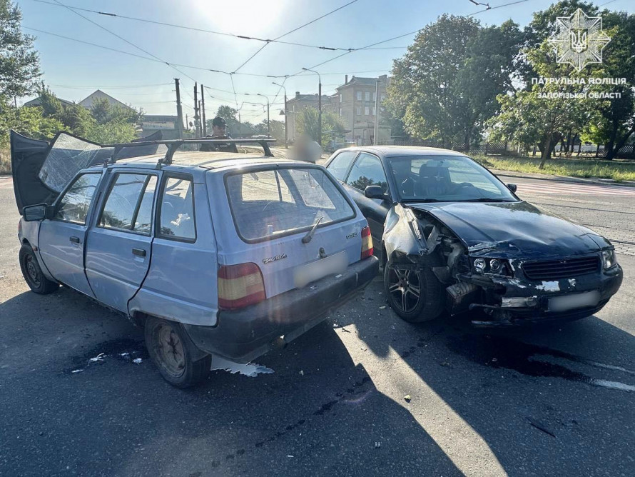 Вранці в Шевченківському районі Запоріжжя сталась ДТП - що відомо (фото)
