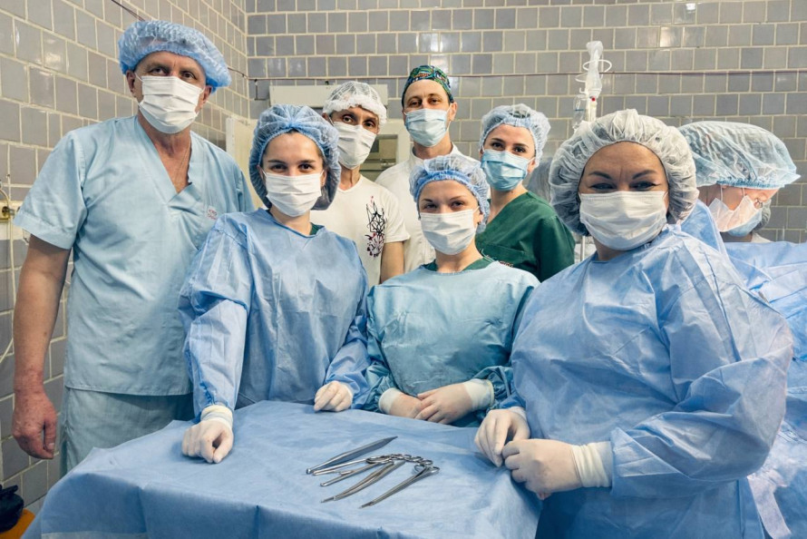 Шанс на нове життя: у Запоріжжі лікарі за одну ніч врятували одразу трьох пацієнтів (фото, відео)