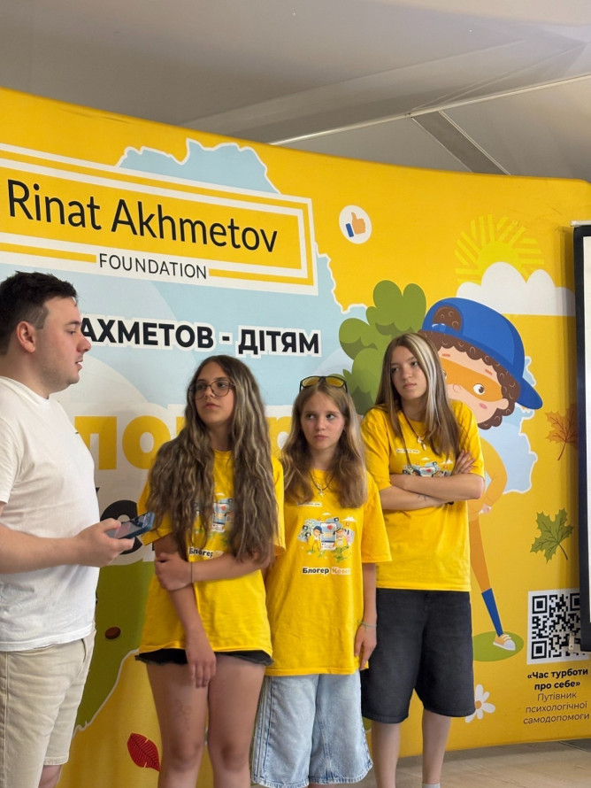 Як працює штучний інтелект: у «Блогер Кемпі» відбувся тренінг від експерта Metinvest Digital