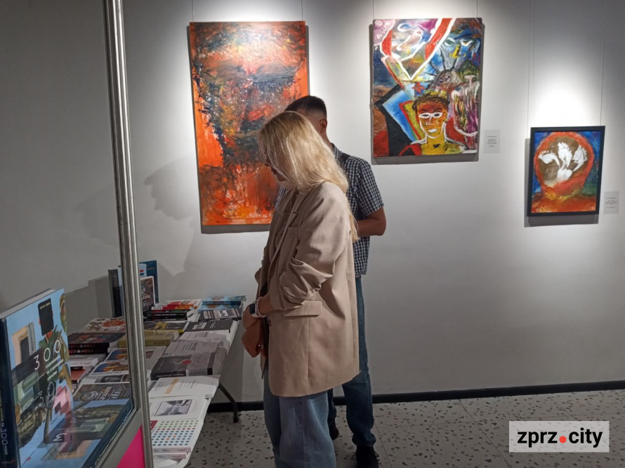У Запоріжжі розпочався книжковий фестиваль "Читай Форум": фоторепортаж