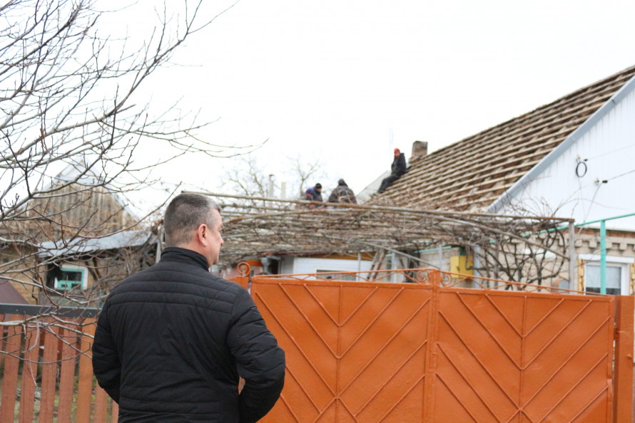 Російський авіаудар пошкодив оселі у Запорізькому районі — в громаді показали наслідки (фото)