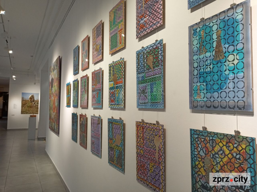 Череп Буратино: у Запоріжжі відкрили виставку про філософію брехні - фото