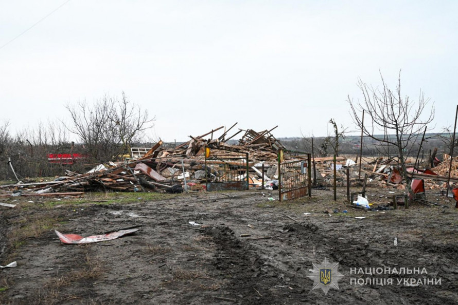 Поранені мирні мешканці та пошкоджене житло: що сталося в Запорізькій області за добу (фото)