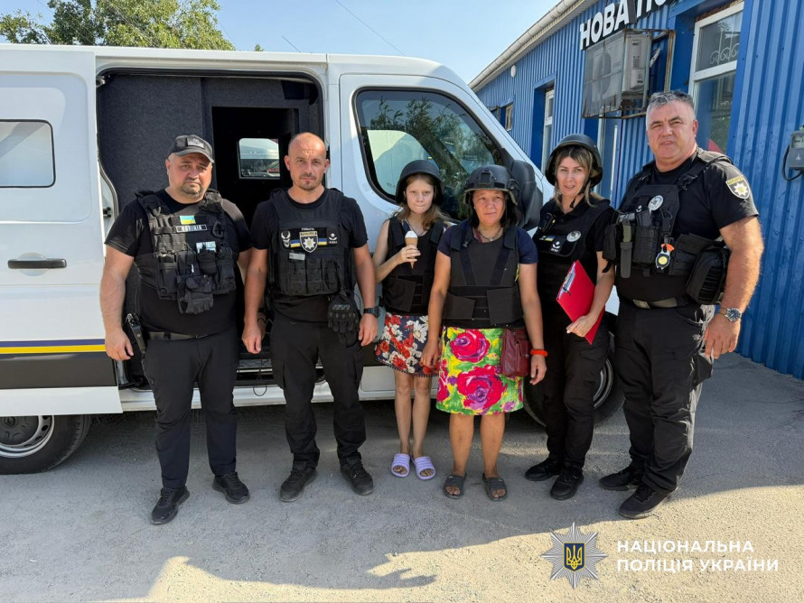 "Найстрашніше - не довезти": як відбувається евакуація з прифронтових громад на Запоріжжі (фото, відео)