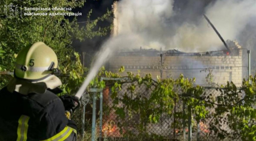 Шахеди атакували вночі Запоріжжя та Запорізький район – росіяни вдарили по дачним кооперативам та школі (фото)