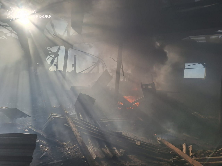 Росіяни завдали понад 400 ударів - у Пологівському районі Запорізької області постраждали троє людей (фото)