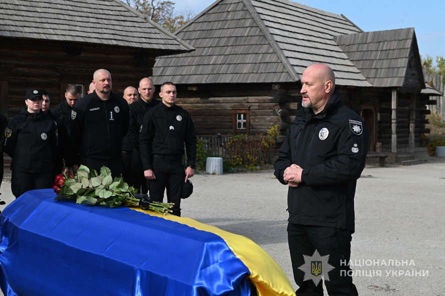 Назавжди в строю - у Запоріжжі попрощалися із загиблим поліцейським-спецпризначенцем Сергієм Ярмоновим (фото, відео)