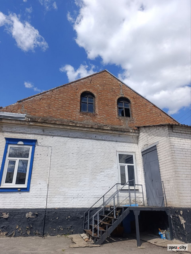 Від найстарішої школи до справжнього замку: які незвичайні менонітські будівлі можна побачити в Запоріжжі (фото)