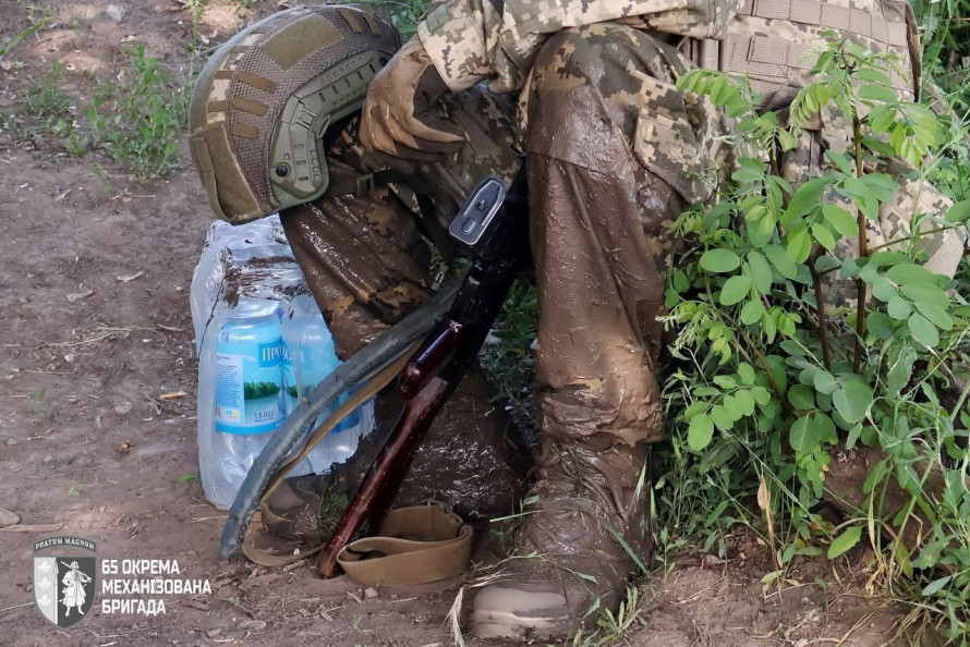 "Брате, прикрий мене": як бійці 65-ї бригади відпрацьовують бойове злагодження на Запоріжжі (фото)