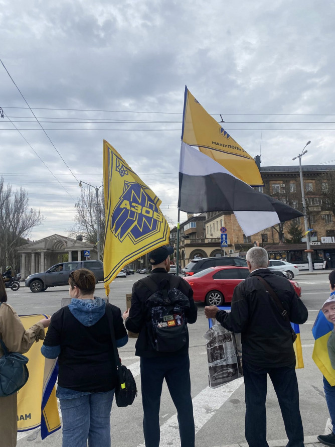 "Мрію побачити брата на своєму весіллі": у Запоріжжі пройшла акція на підтримку військовополонених (фото)