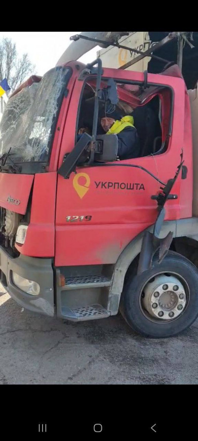 Безпека понад усе: "Укрпошта" йде з Оріхова та Преображенки